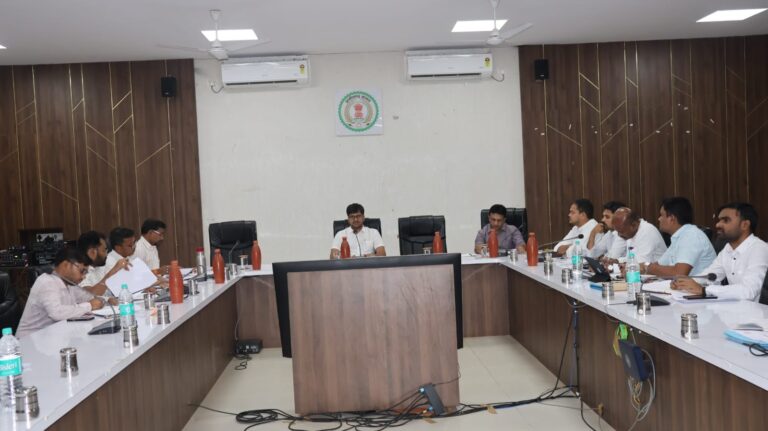 (बीजापुर) जनगणना, सुशासन तिहार और बस्तर मुन्ने पर फोकस: कलेक्टर ने दिए सख्त निर्देश