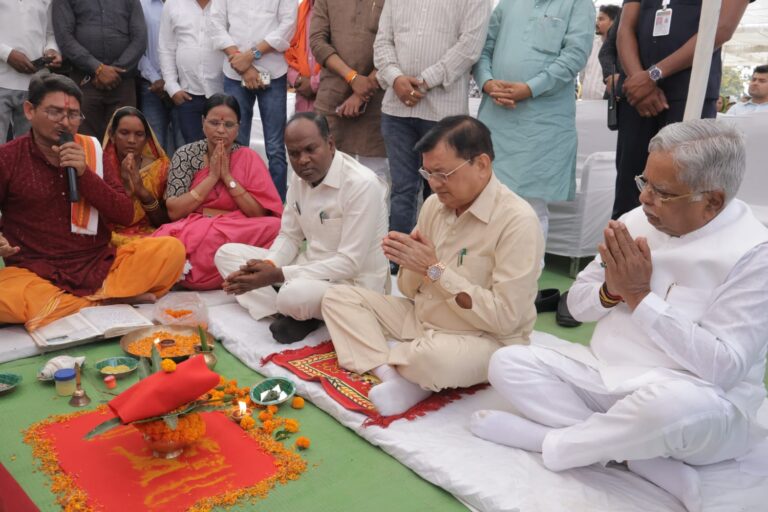 (कोरबा) मंत्री लखनलाल के मुख्य आतिथ्य में गोपालपुर में नए औद्योगिक क्षेत्र का हुआ भूमिपूजन