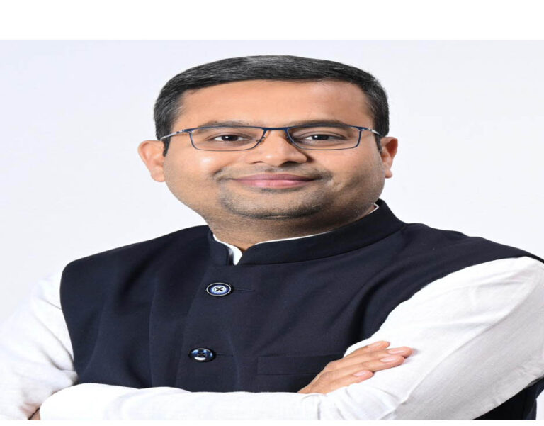 (रायपुर) कांग्रेस पार्टी हमेशा झूठ एवं भ्रम फैलाने की राजनीति करती रही है – उज्ज्वल दीपक