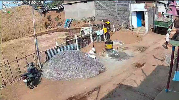 (दुर्ग/पाटन) बड़ी दुर्घटना टली: ट्रैक्टर की टक्कर से बिजली खंभा टूटा, इलाके में अंधेरा