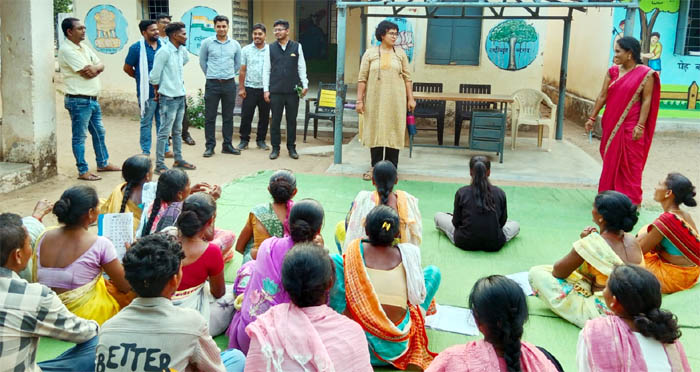 (सुकमा) नीति आयोग प्रतिनिधि ने सुकमा में किया नवाचारों का अवलोकन, कोंटा में हुई परिचर्चा