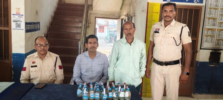 (जांजगीर-चांपा) अवैध शराब पर कार्रवाई: 35 पाव देशी शराब के साथ आरोपी गिरफ्तार