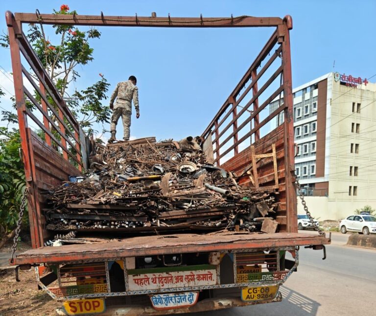 कबाड़ी की आड़ में चल रहा था चोरी का काला खेल, पुलिस की 7 जगह रेड—32 लाख का माल जब्त,