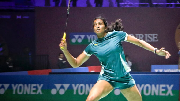 बैडमिंटन एशिया चैंपियनशिप: भारत को लगा बड़ा झटका, लक्ष्य के बाद सिंधु भी टूर्नामेंट से हुई बाहर