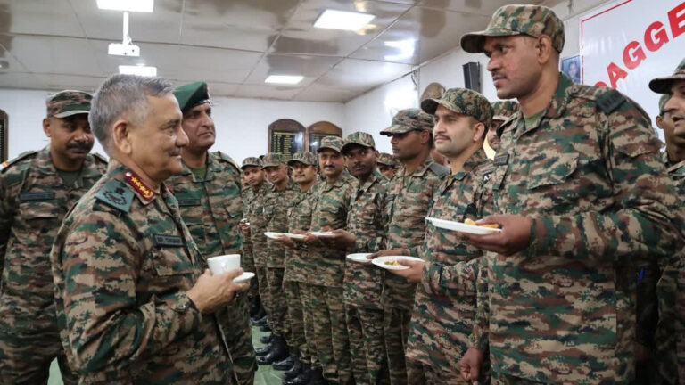 मॉडर्न वॉरफेयर को मल्टी-डोमेन ऑपरेशन्स की जरूरत है: सीडीएस अनिल चौहान