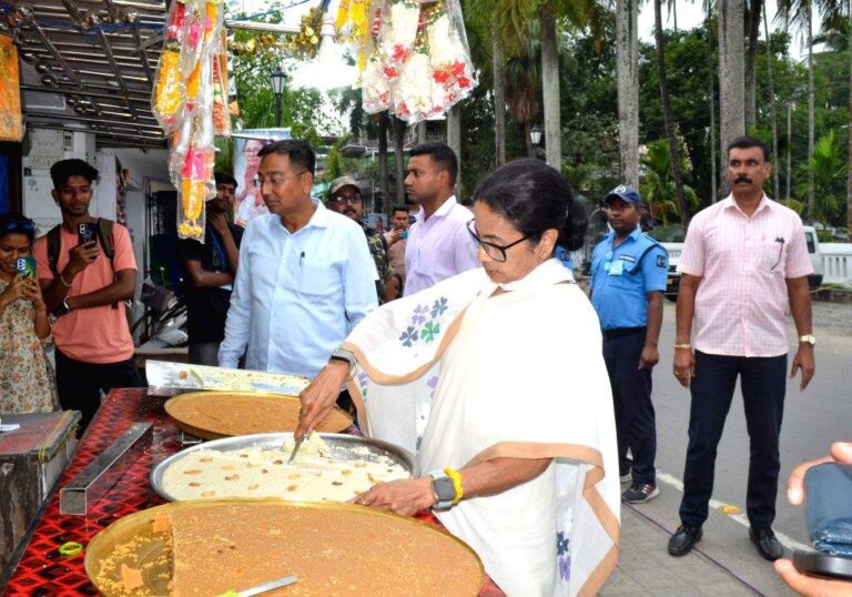 भाजपा रच रही है बम व एनआईए जांच की साजिश: ममता