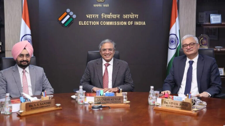 मीटिंग में टीएमसी डेलिगेशन और चुनाव आयुक्त के बीच गहमागहमी, डेरेक ओ’ब्रायन पर बैठक में चिल्लाने का आरोप