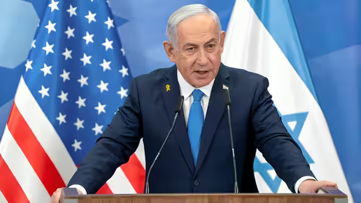 इजरायल की ईरान को बड़ी चेतावनी, अगले 12 घंटे तक ट्रेन और ट्रैक से दूर रहें