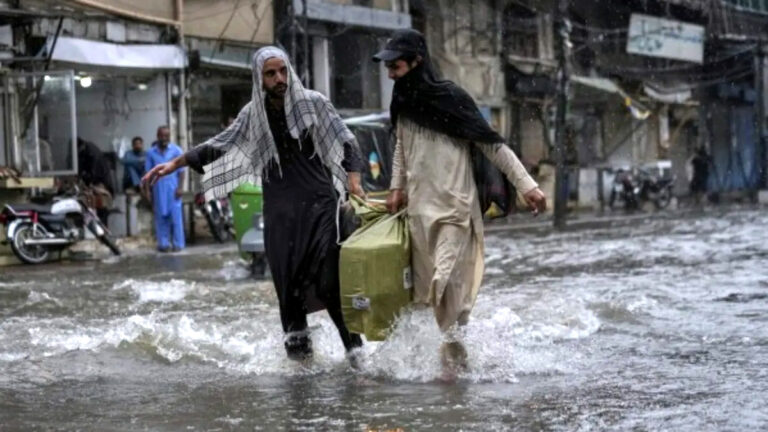 पाकिस्तान के खैबर पख्तूनख्वा में बारिश का तांडव, 23 बच्चों समेत 45 की मौत; 9 अप्रैल तक अलर्ट जारी