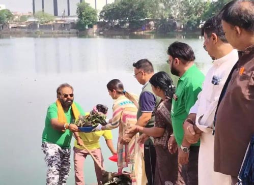 (रायपुर) ग्रीन आर्मी ने टाटीबंध भुईया तालाब में चलाया स्वच्छता अभियान