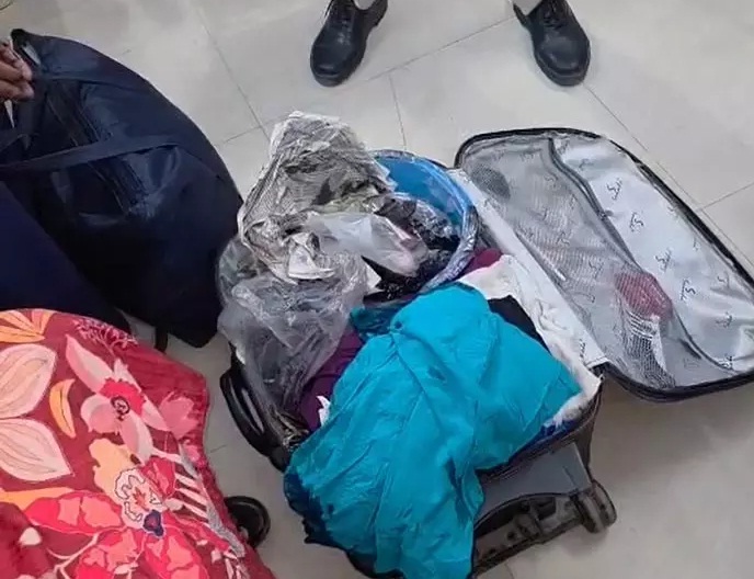 (बिलासपुर) रेलवे स्टेशन पर मचा हड़कंप, सूटकेस में गौमांस लेकर पहुंचीं महिलाएं