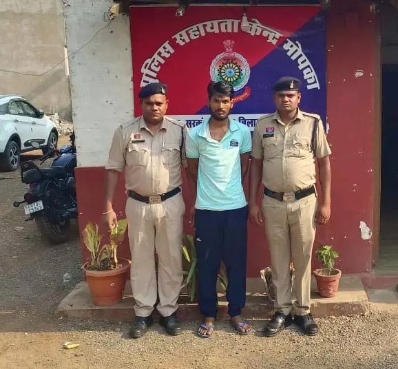 (बिलासपुर) पांच साल तक पुलिस को देता रहा चकमा, हत्या की साजिश में हथियार सप्लाई करने वाला आरोपी ओडिशा से गिरफ्तार