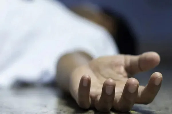 महाराष्ट्र में 16 लोगों की मौत से हड़कंप, लोगों ने जहरीली शराब बताई वजह; पुलिस ने नकारा