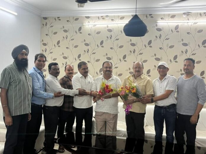 (कोरबा) कोयला मजदूर सभा के केंद्रीय अध्यक्ष बजरंगी शाही एवं संभागीय प्रभारी केदारनाथ अग्रवाल का गेवरा में हुआ भव्य स्वागत
