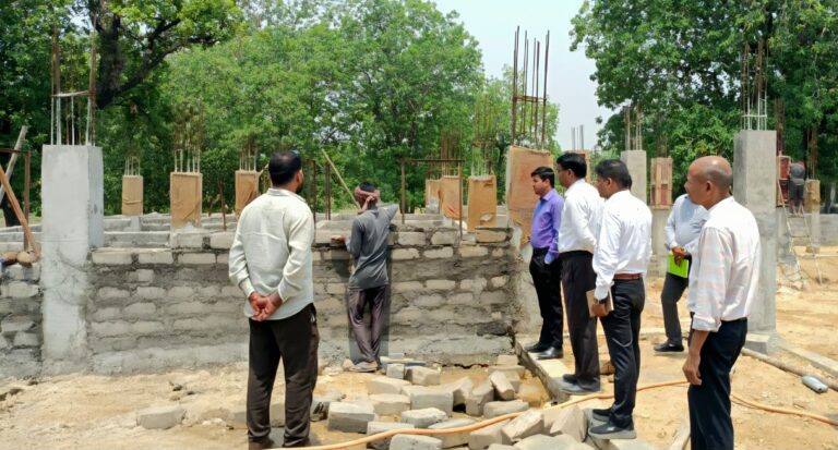 (सुकमा) जगरगुंडा में जिला सीईओ मुकुन्द ठाकुर का औचक निरीक्षण