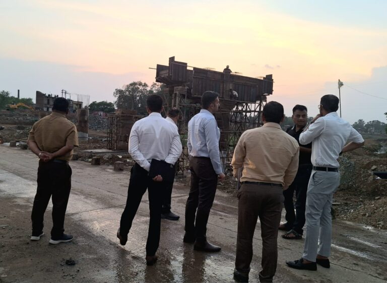 (रायपुर) लोक निर्माण विभाग के सचिव ने निर्माणाधीन कयाघाट ब्रिज और मरीन ड्राइव का किया निरीक्षण
