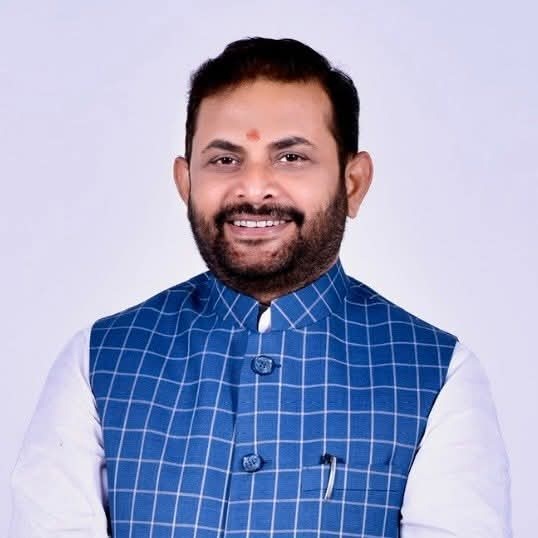 (रायपुर)अपनी डगमगाती कुर्सी बचाने के लिए महंत ने दिया अभद्र बयान : भाजपा