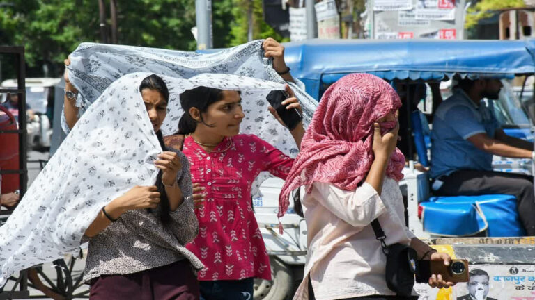 आंध्र प्रदेश में हीट स्ट्रोक से एक ही दिन में 21 लोगों की मौत, विजयवाड़ा में 10 ने दम तोड़ा