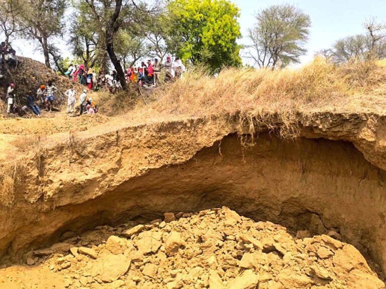 मध्य प्रदेश के पन्ना में कुएं की खुदाई के दौरान मिट्टी धंसी, 5 मजदूरों की मौत