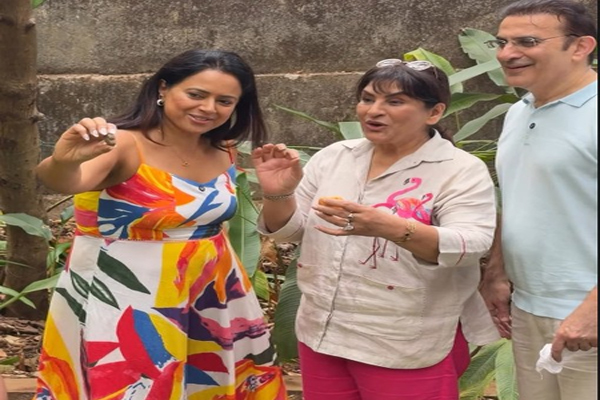 गोवा में समीरा रेड्डी के बगीचे से अर्चना पूरन सिंह ने तोड़े काजू, पति और बेटों संग लिया अनोखे फल का मजा