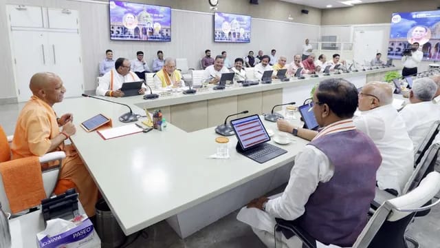 यूपी पंचायत चुनाव का रास्ता साफ, योगी कैबिनेट ने पिछड़ा वर्ग आयोग समेत 12 प्रस्तावों को दी मंजूरी