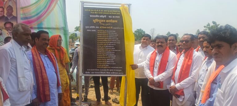 (कवर्धा)बैगा अंचल को शिक्षा की नई सौगात, उप मुख्यमंत्री ने सिंघारी में 50 सीटर छात्रावास भवन का किया भूमिपूजन