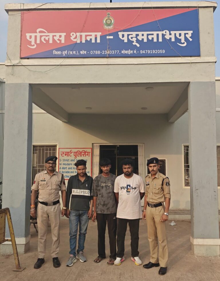 शमशान घाट बना सट्टे का अड्डा! पुलिस पहुंची तो भागे खिलाड़ी, 3 बुकी गिरफ्तार