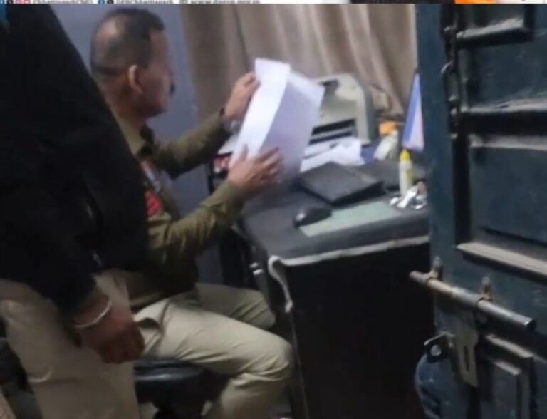 रिश्वतखोरी के वीडियो से हिला सरकंडा थाना, वायरल क्लिप के बाद प्रधान आरक्षक निलंबित