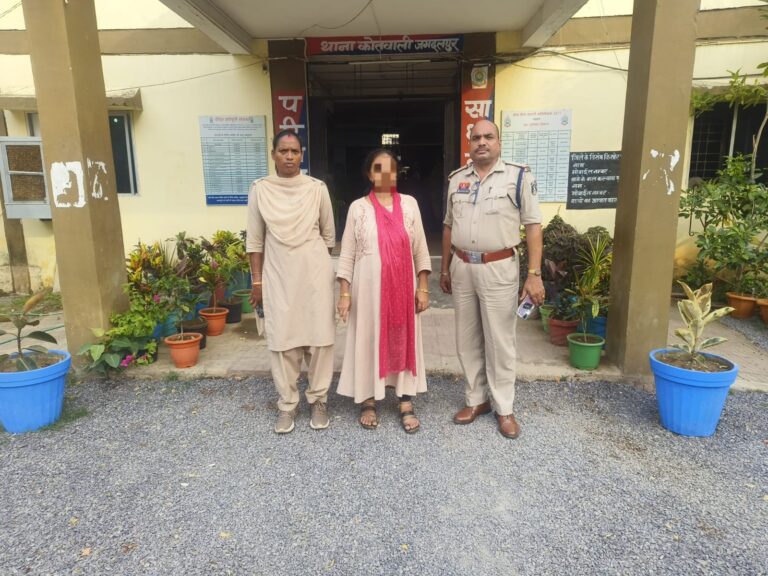 सोना गिरवी रख कर डेढ़ लाख रुपए का गबन करने वाली महिला को पुलिस ने भेजा जेल