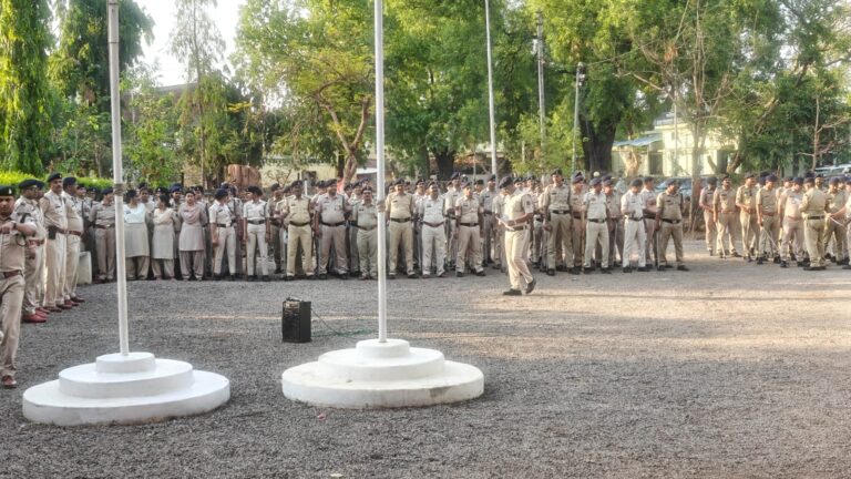घुमका में 140 जवानों का शक्ति प्रदर्शन, निष्पक्ष मतदान के लिए पुलिस का सख्त संदेश