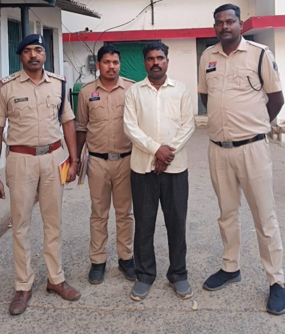मृतक का बेटा बनकर हड़पी 3.25 हेक्टेयर जमीन, फर्जीवाड़े का मास्टरमाइंड गिरफ्तार