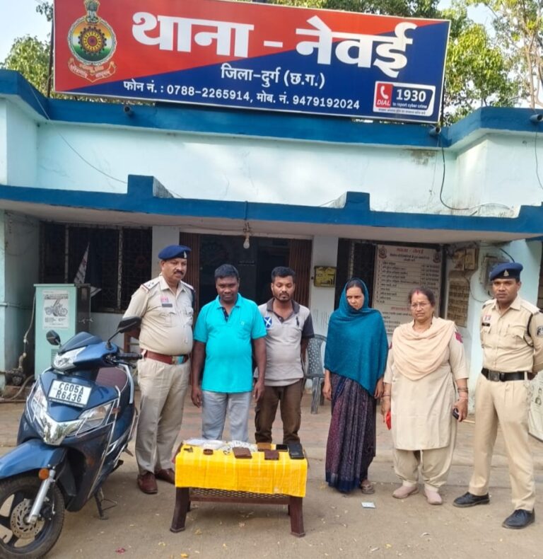 घर में 2 दिन काम, फिर 12 लाख के गहने पार! कामवाली, पति और जीजा गिरफ्तार