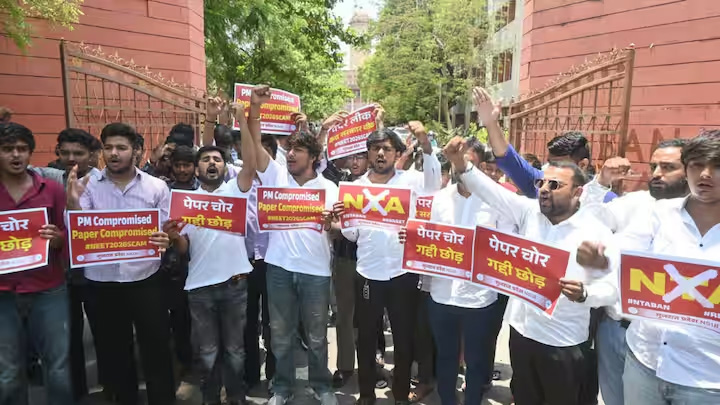 नीट पेपर लीक मामला: एजेंसियों को शक-प्रोफेसर कुलकर्णी ने रट लिए थे सवाल, संदेह में लातूर का अस्पताल