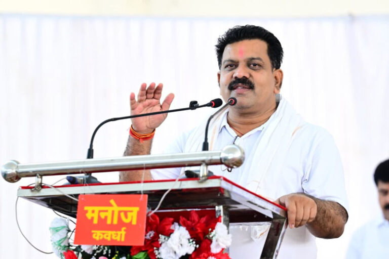 (कवर्धा) ऋषि-मुनियों की अमूल्य विरासत है योग, इसे जीवन का हिस्सा बनाएं- उप मुख्यमंत्री विजय शर्मा
