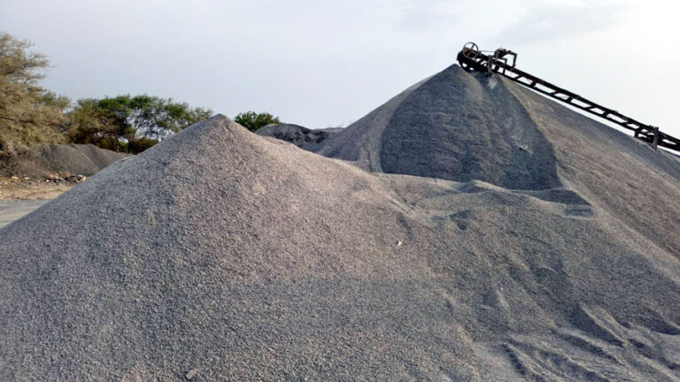 (रायपुर) मुख्यमंत्री के निर्देश पर अवैध रेत खनन और भंडारण के विरुद्ध लगातार हो रही सख्त कार्रवाई