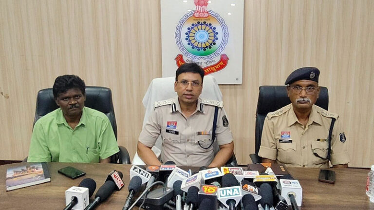 (रायगढ़) बंदी संजय बघेल मृत्यु प्रकरण: पुलिस ने सीसीटीवी फुटेज जारी कर रखा पक्ष, निष्पक्ष जांच के लिए दो पुलिसकर्मी लाइन अटैच