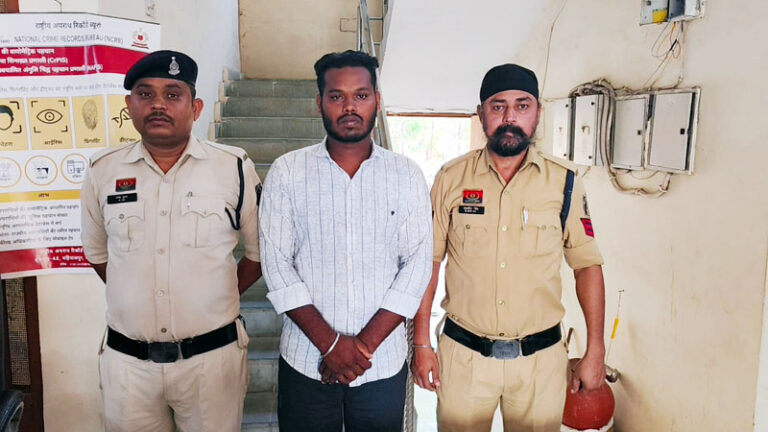 (जांजगीर-चांपा) मुलमुला पुलिस की बड़ी सफलता: 24 घंटे के भीतर दो फरार आरोपी गिरफ्तार