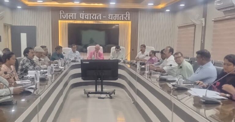 (धमतरी)कृषि एवं सम्बद्ध विभागों की योजनाओं की हुई समीक्षा