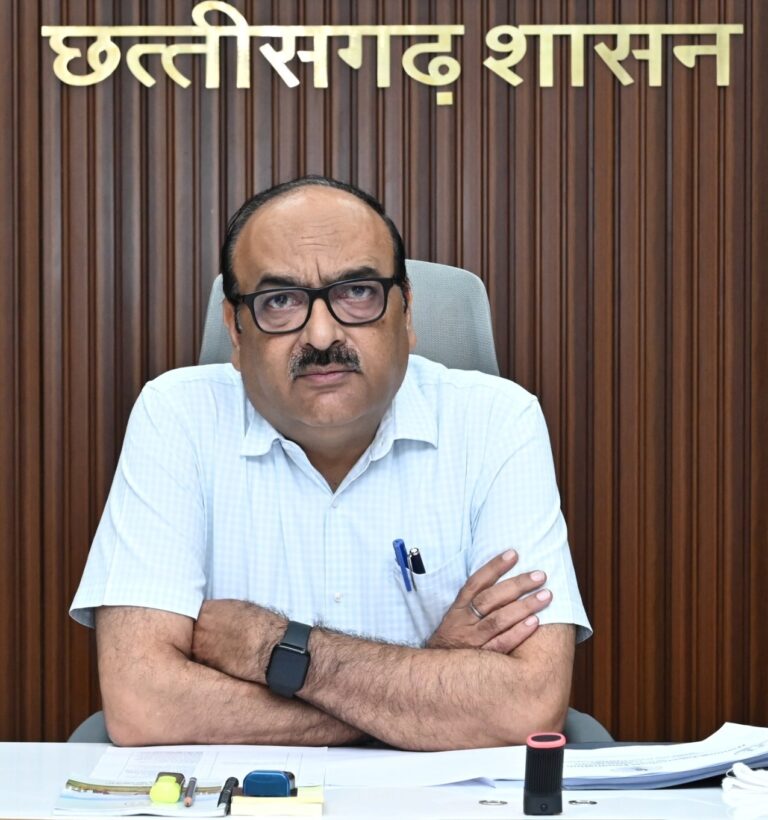 (रायपुर) मुख्य सचिव ने टीबी मुक्त छत्तीसगढ, राष्ट्रीय स्वास्थ्य बाल स्वास्थ्य कार्यक्रम और सुरक्षित मातृत्व अभियान के कार्यों की समीक्षा की