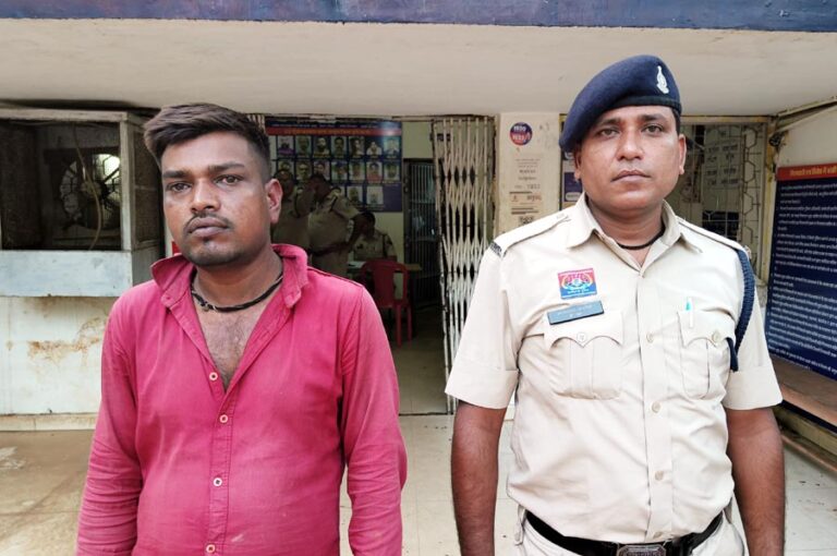 (दुर्ग) जामुल पुलिस की त्वरित कार्रवाई: निजी स्कूल में चोरी करने वाला आरोपी गिरफ्तार, 12 हजार रुपये का सामान बरामद