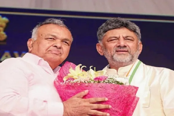 कर्नाटक में डी.के. शिवकुमार को झटका, विभाग बंटवारे से नाराज रामलिंगा रेड्डी ने छोड़ा मंत्री पद; बोले-पार्टी में बना रहूंगा