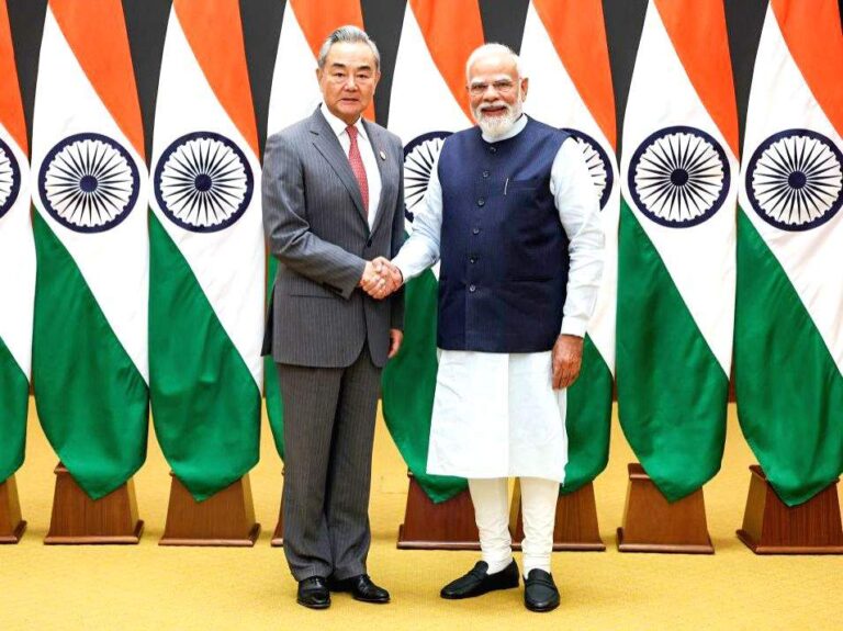 प्रधानमंत्री मोदी से मिले चीन के विदेश मंत्री वांग यी, भारत-चीन भरोसा बढ़ाने और सहयोग गहरा करने पर जोर