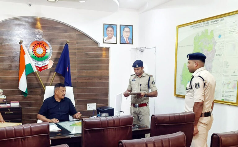 (कबीरधाम) संवाद से समाधान, अनुशासन से सशक्त संगठन : पुलिस अधीक्षक धर्मेंद्र सिंह की अभिनव पहल, प्रत्येक शुक्रवार आयोजित होता है विशेष ओ.आर. संवाद