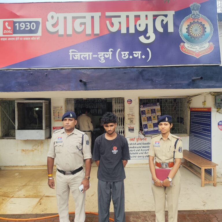 (दुर्ग) दुकान का ताला तोड़कर 1.23 लाख रुपये चोरी करने वाला आरोपी गिरफ्तार, जामुल पुलिस ने 99,500 रुपये बरामद किए