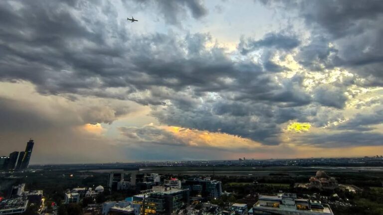 दिल्ली समेत देश के कई राज्यों में आंधी-तूफान के साथ बारिश का अलर्ट, इन जगहों पर तड़पाएगी गर्मी, हीटवेव का अलर्ट जारी