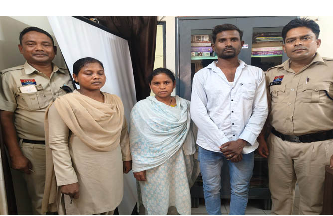 (रायगढ़) ऑपरेशन आघात के तहत अवैध महुआ शराब परिवहन पर कार्रवाई, महिला सहित दो आरोपी गिरफ्तार