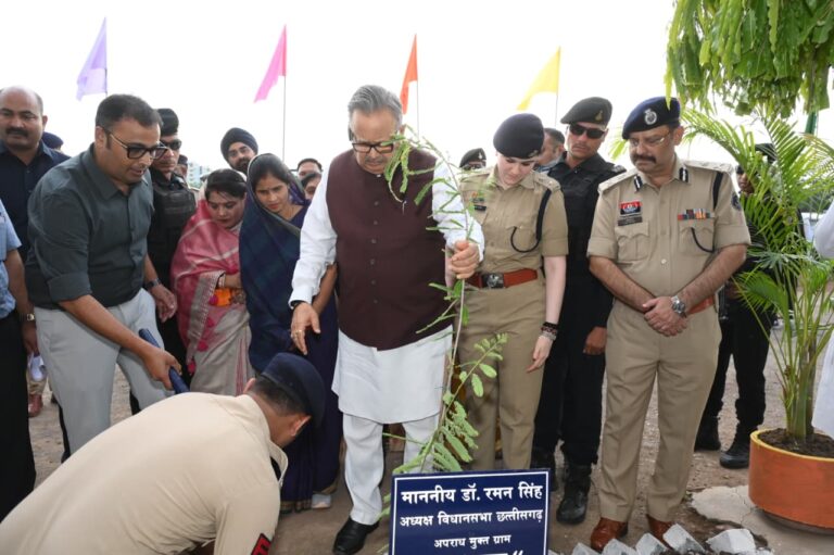 (राजनांदगांव) पुलिस में शिकायत की बात पर विवाद, तीन बदमाश गिरफ्तार