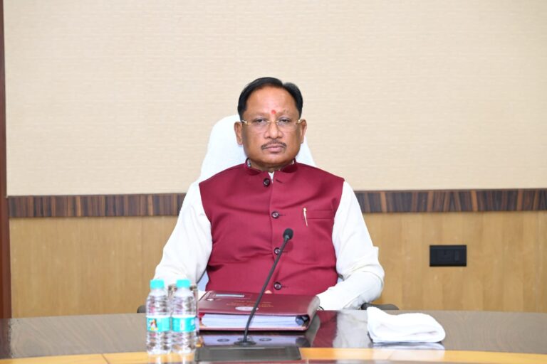 मुख्यमंत्री श्री विष्णु देव साय की अध्यक्षता में आज यहां मंत्रालय महानदी भवन में आयोजित कैबिनेट की बैठक में महत्वपूर्ण निर्णय लिए गए –