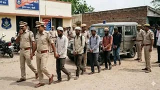क्राइम ब्रांच ने 131 बांग्लादेशियों को किया गिरफ्तार, पूछताछ जारी