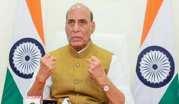 रक्षा मंत्री ने उत्तर प्रदेश के सीतापुर में रक्षा भूमि पर बड़ी सौर ऊर्जा परियोजना को मंजूरी दी